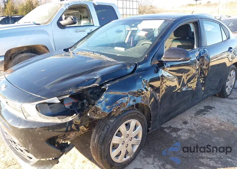 2021 Kia Rio Lx z USA, uszkodzony, nr VIN 3KPA24AD7ME416549